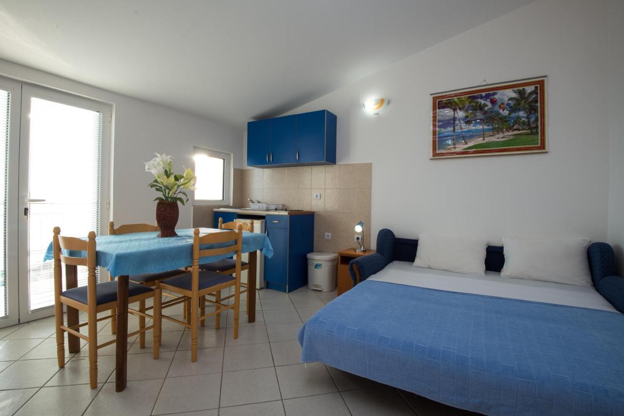 Apartments Dragisic Sveti Stefan Kamer foto