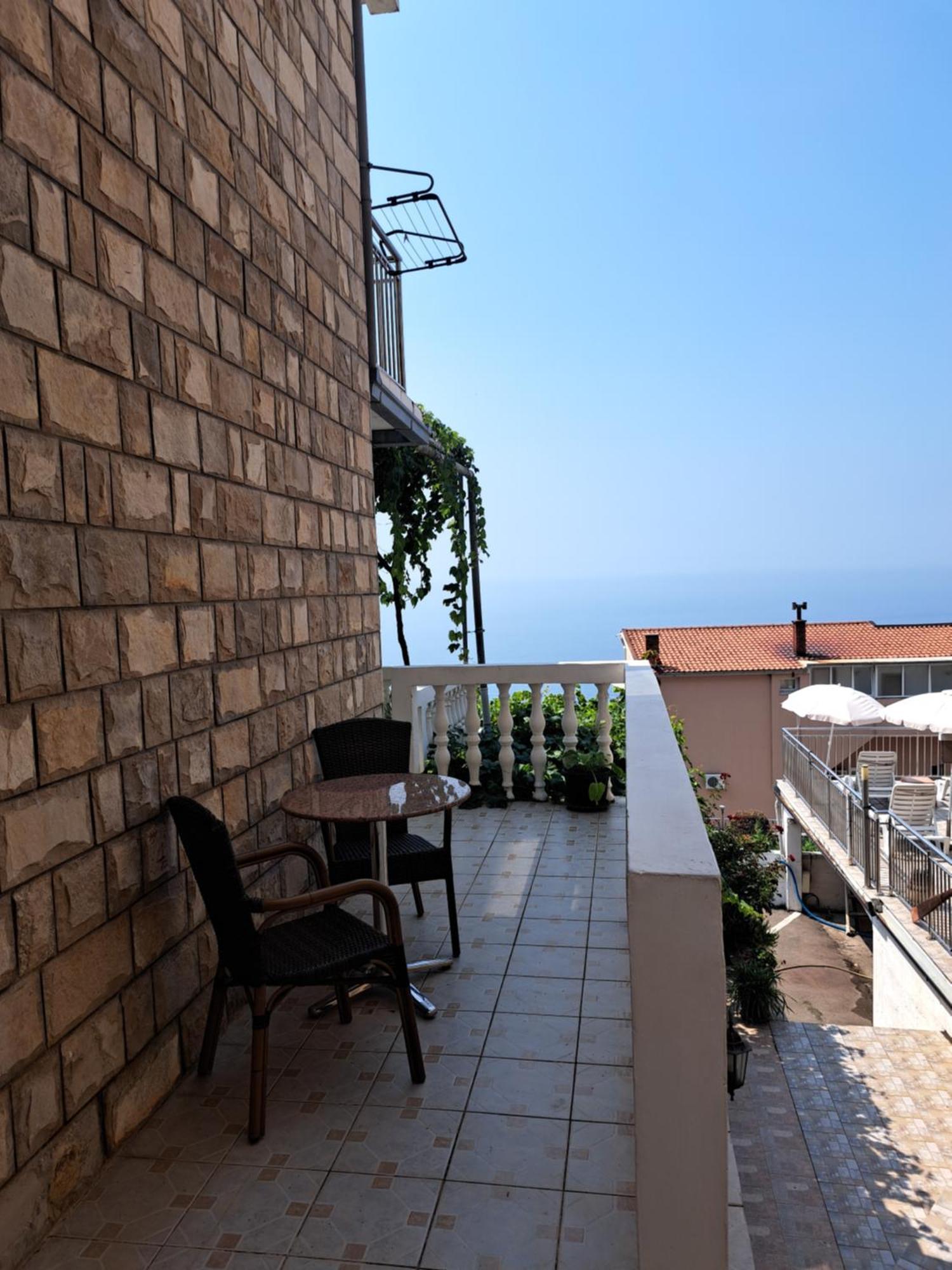 Apartments Dragisic Sveti Stefan Buitenkant foto
