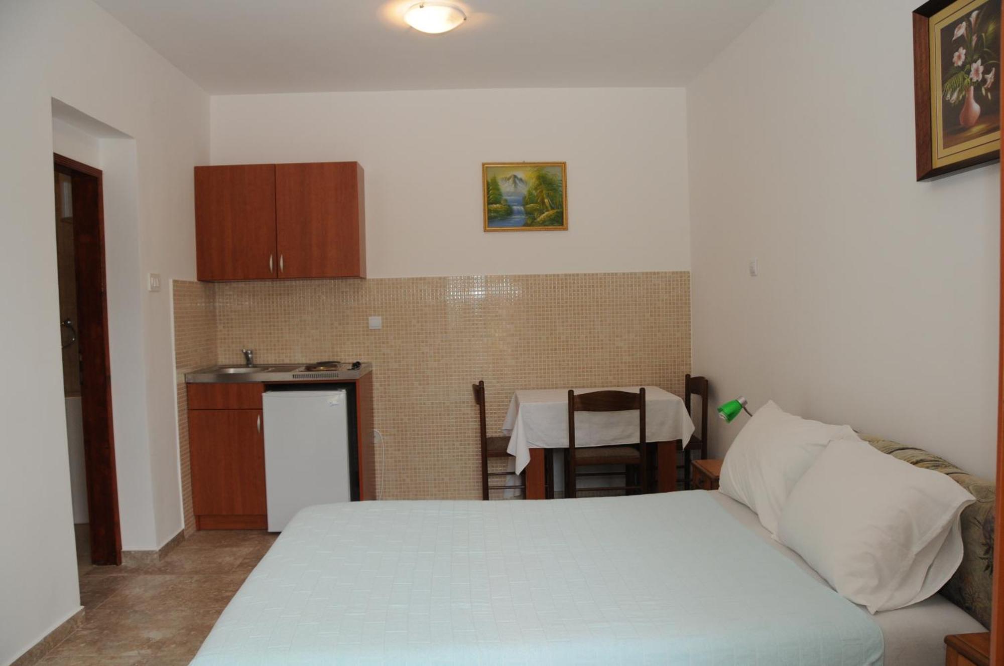 Apartments Dragisic Sveti Stefan Kamer foto
