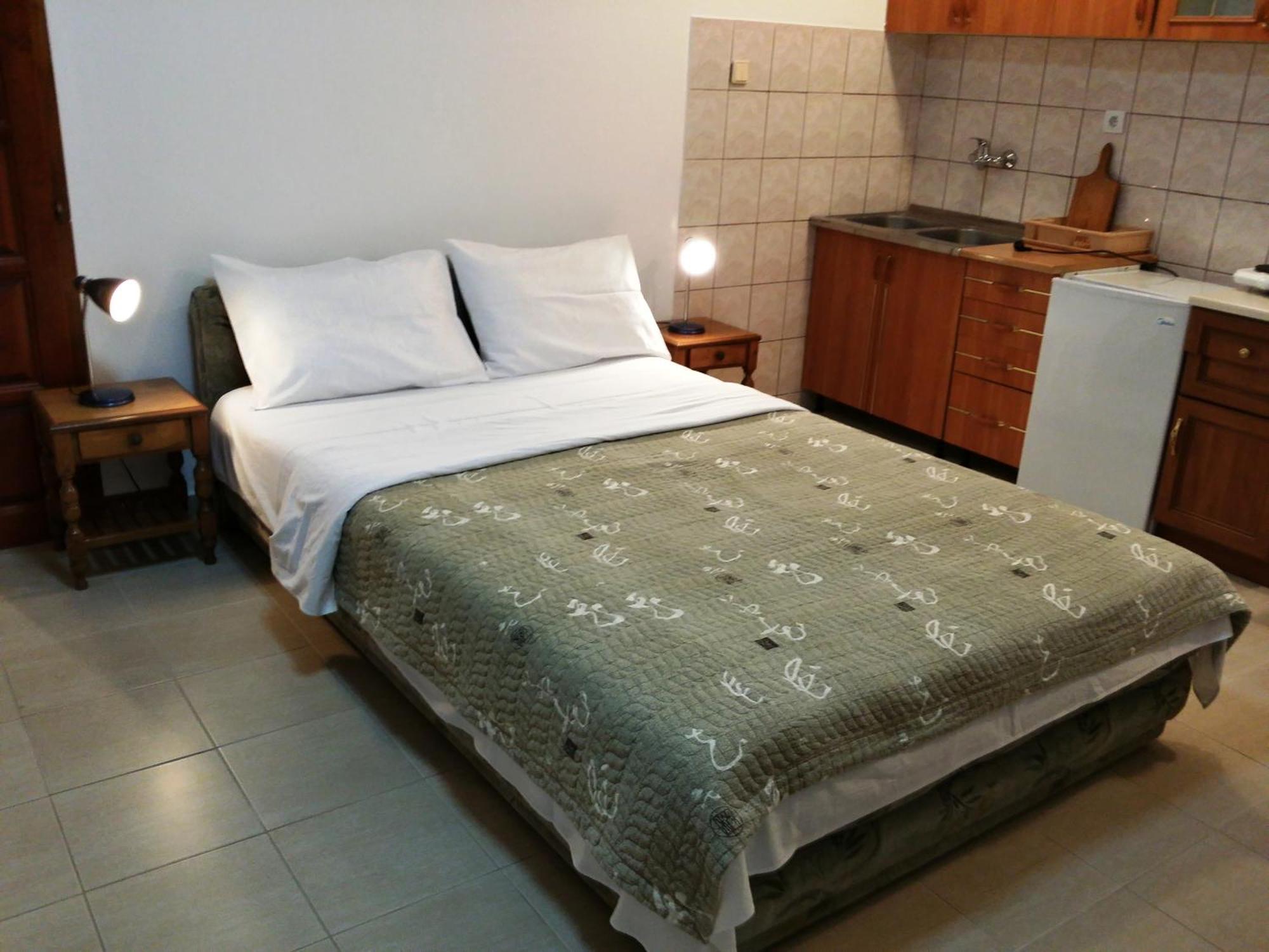 Apartments Dragisic Sveti Stefan Kamer foto