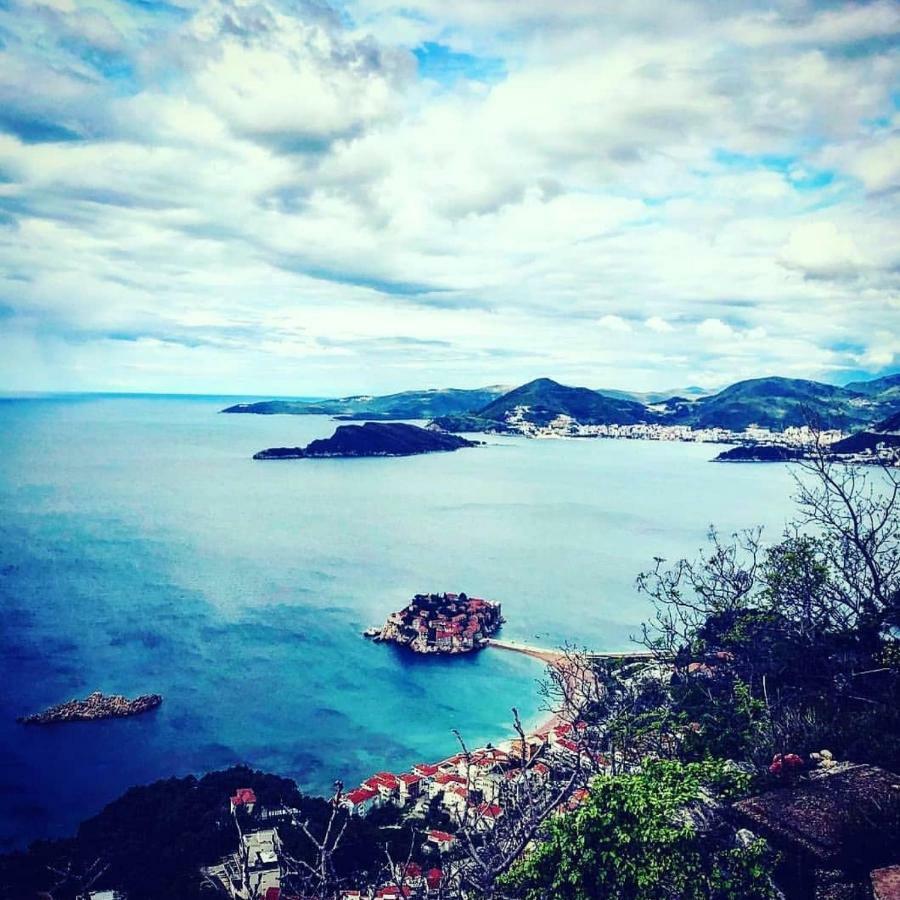 Apartments Dragisic Sveti Stefan Buitenkant foto